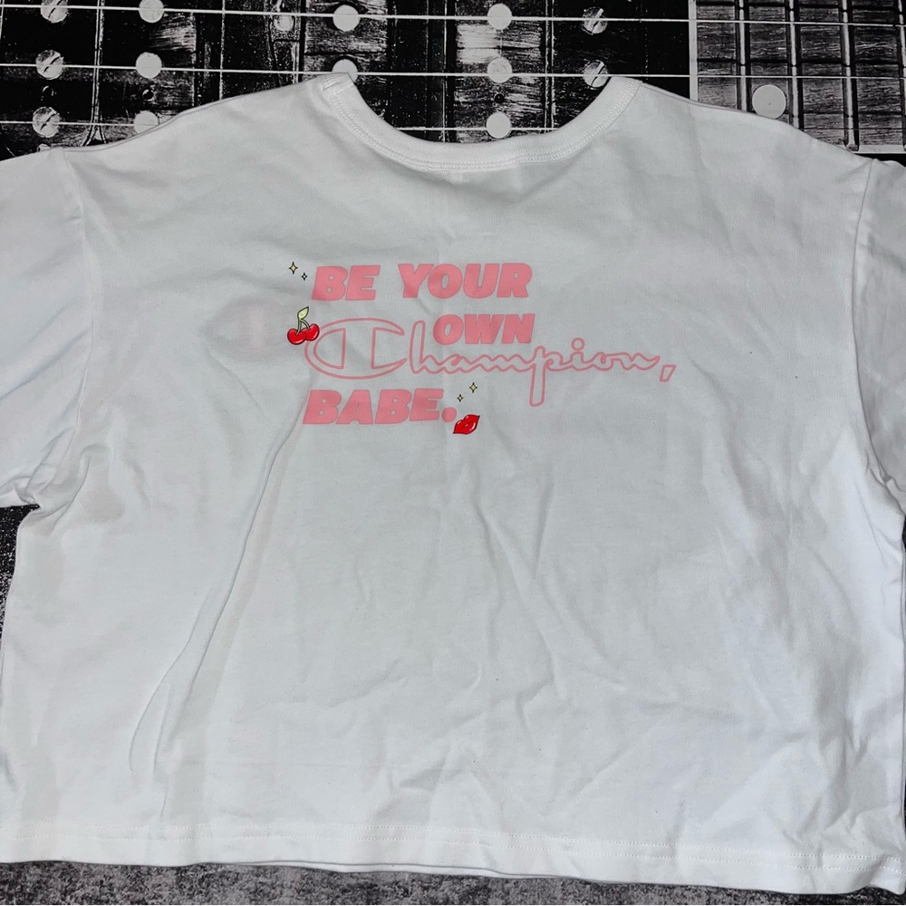 NWT Cropped T-Shirt - Picture 4 of 8